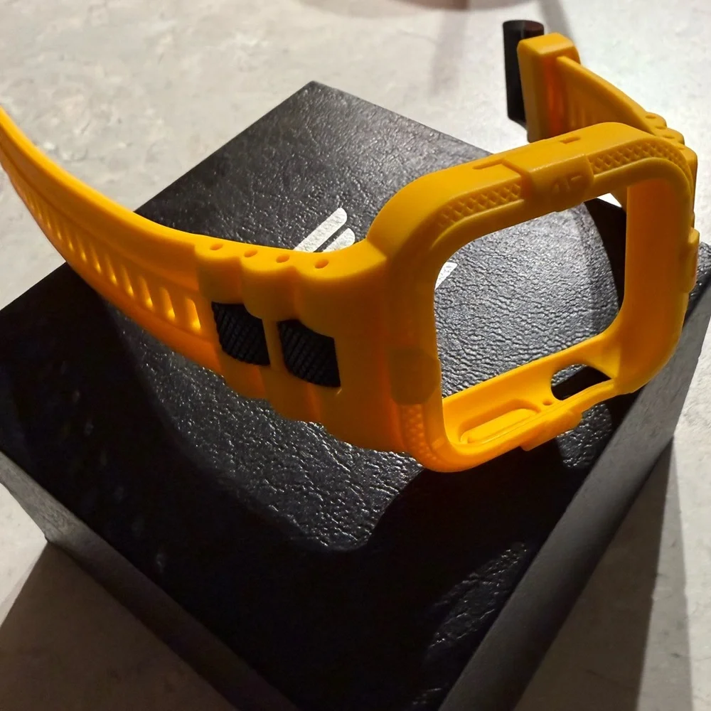 Yellow Watch Case Apple Watch 45mm
